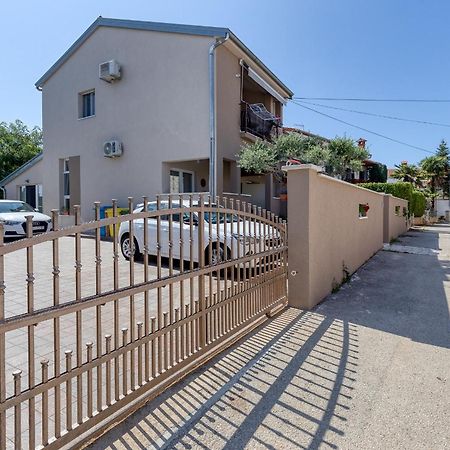 פורץ Runa With Terrace מראה חיצוני תמונה