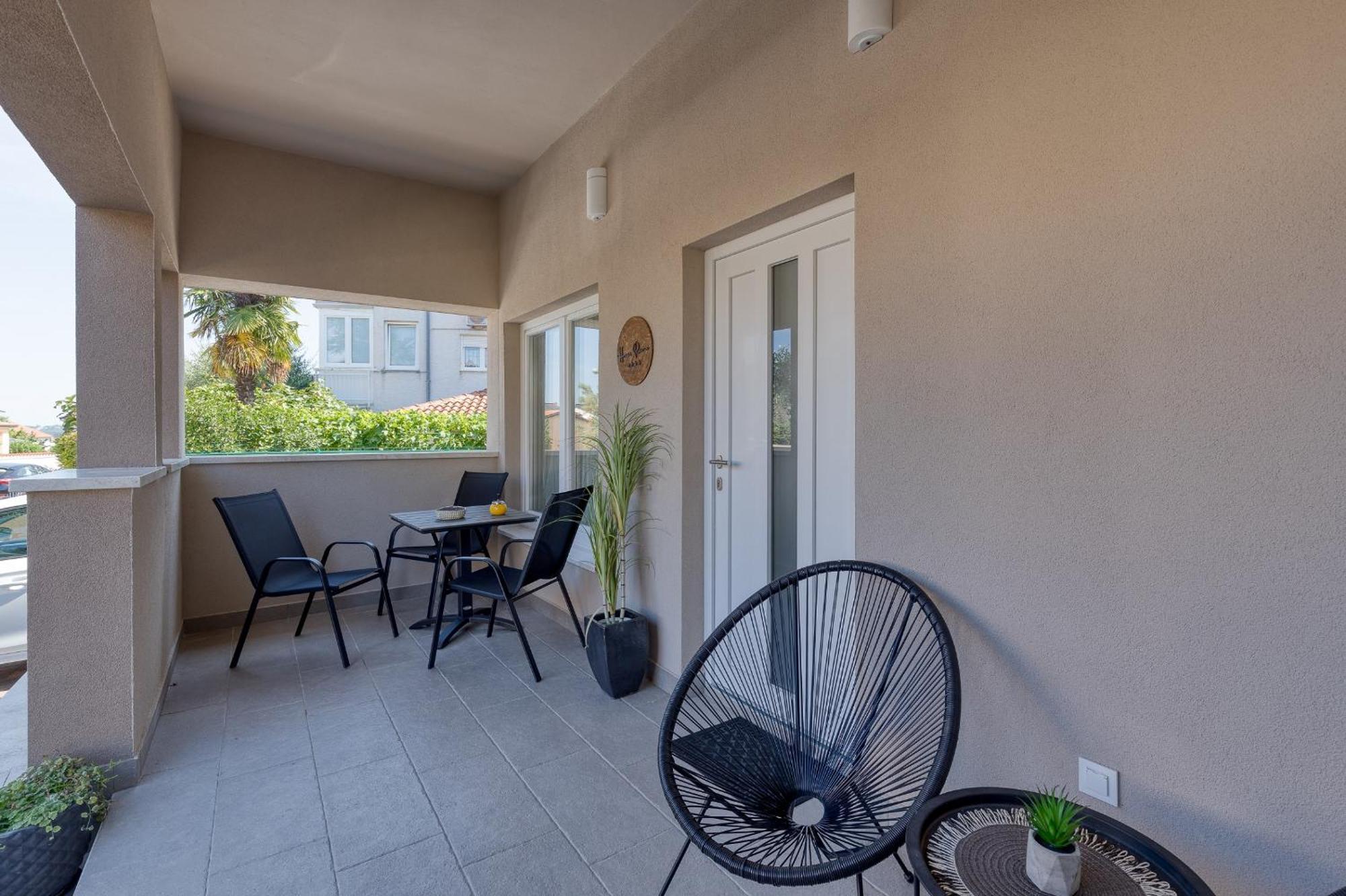 פורץ Runa With Terrace מראה חיצוני תמונה